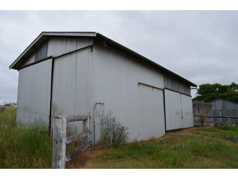 2212 Pierce Creek Road, Emu Creek QLD 4355