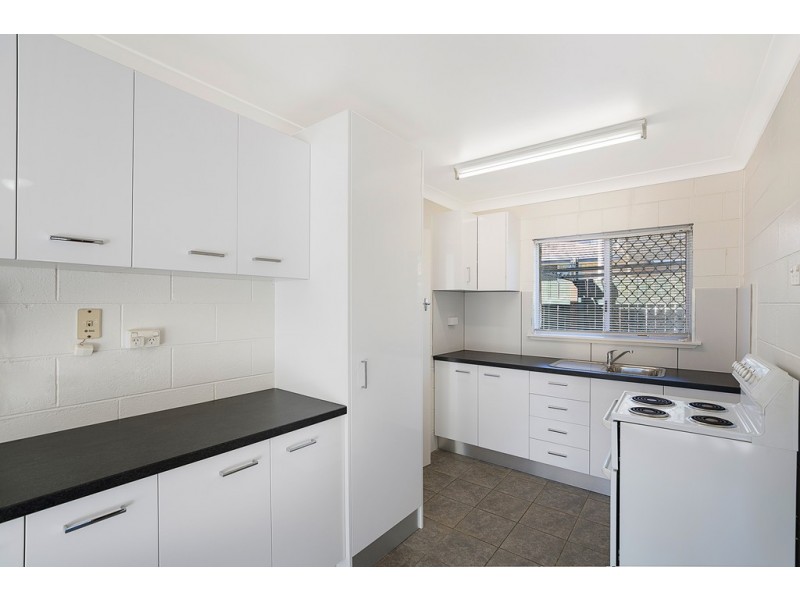 1/4 Catto Street, Centenary Heights QLD 4350 Floorplan