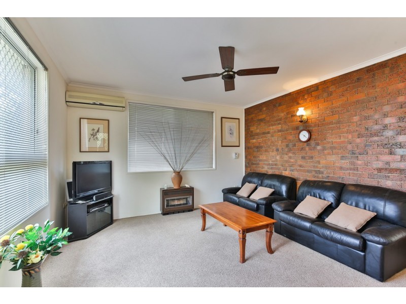 15 Yandilla Street, Newtown QLD 4350