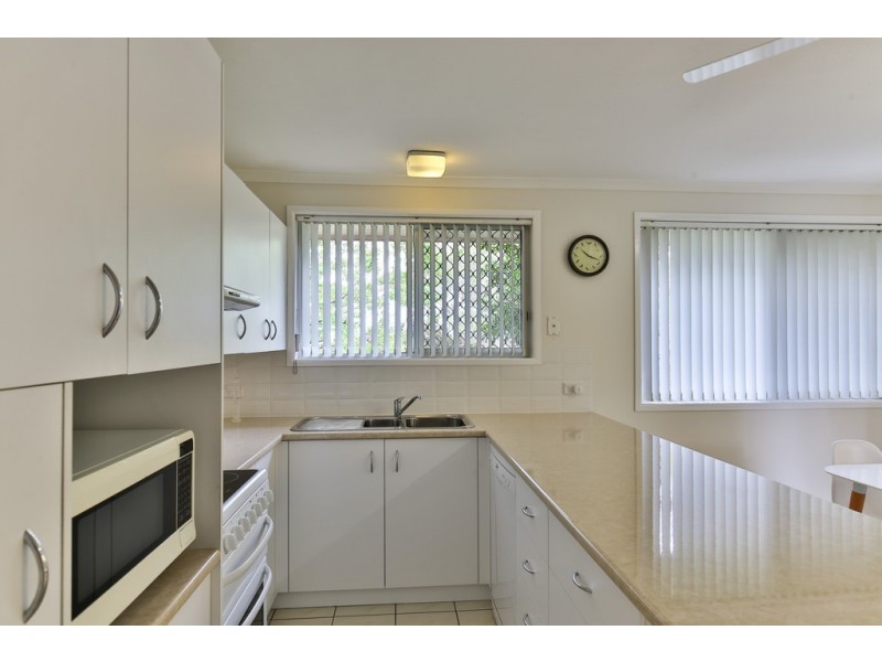 15 Yandilla Street, Newtown QLD 4350