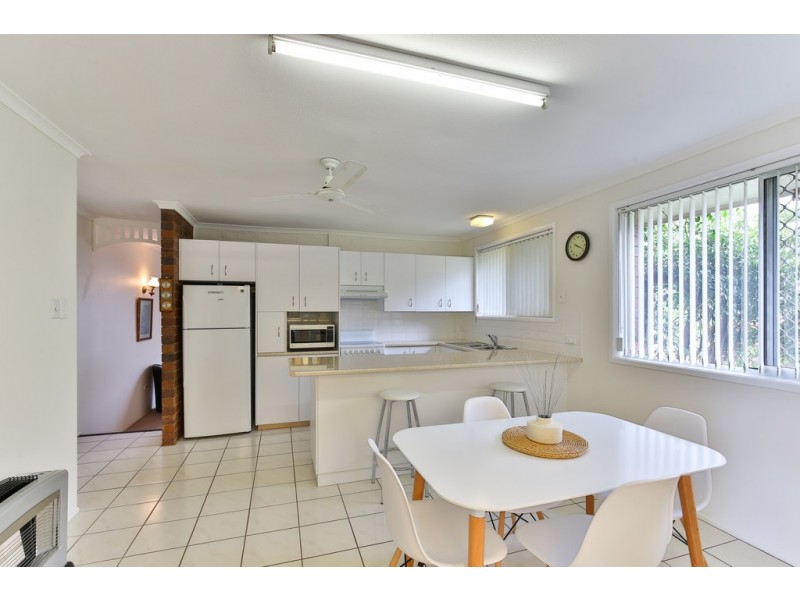 15 Yandilla Street, Newtown QLD 4350