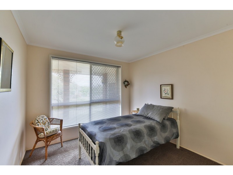 15 Yandilla Street, Newtown QLD 4350