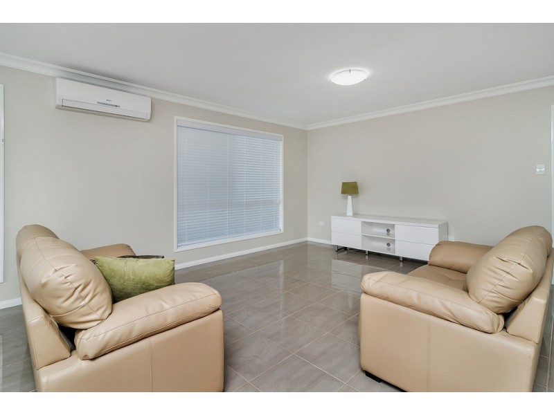 2/5 Third Avenue, Harristown QLD 4350