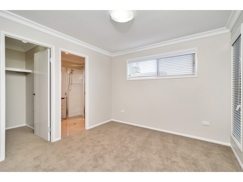 2/5 Third Avenue, Harristown QLD 4350