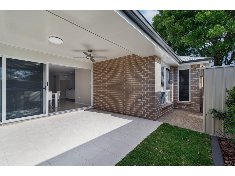 2/5 Third Avenue, Harristown QLD 4350