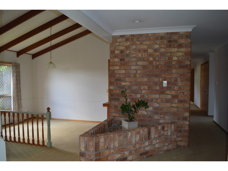 12 Marguerita Court, Centenary Heights QLD 4350