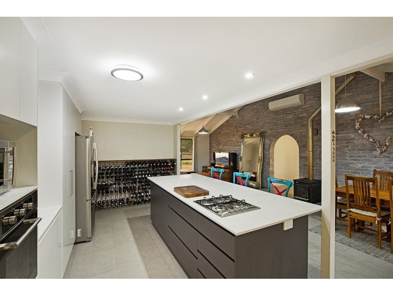 10 Hendy Street, Cranley QLD 4350