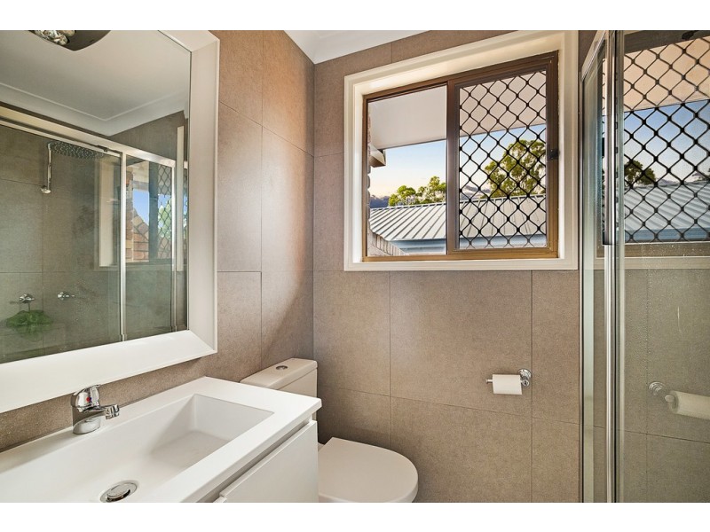 10 Hendy Street, Cranley QLD 4350