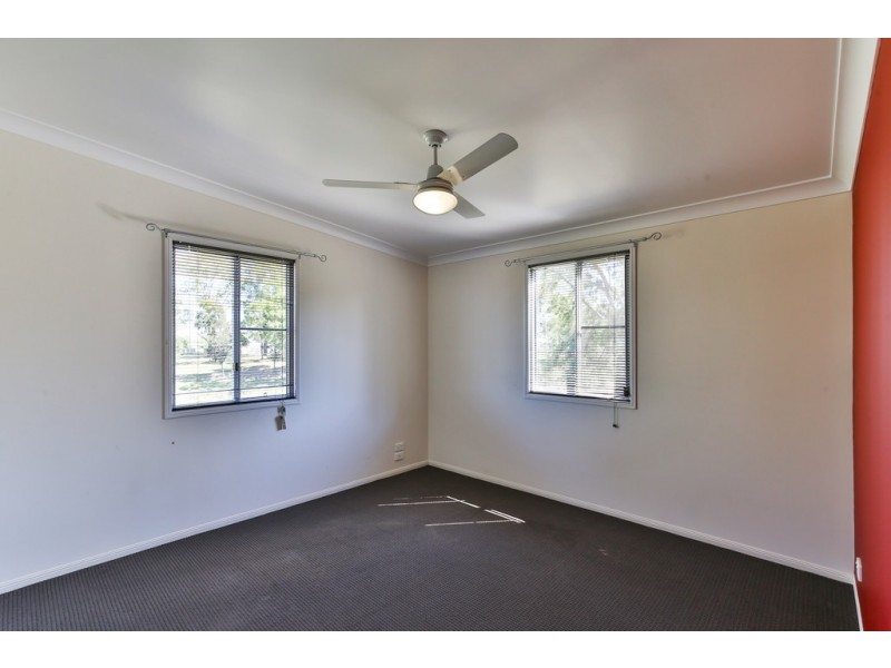 158 Kent Street, Oakey QLD 4401