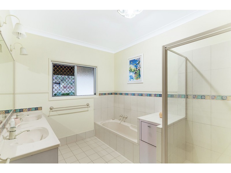 81 Smiths Creek Road, Vale View QLD 4352