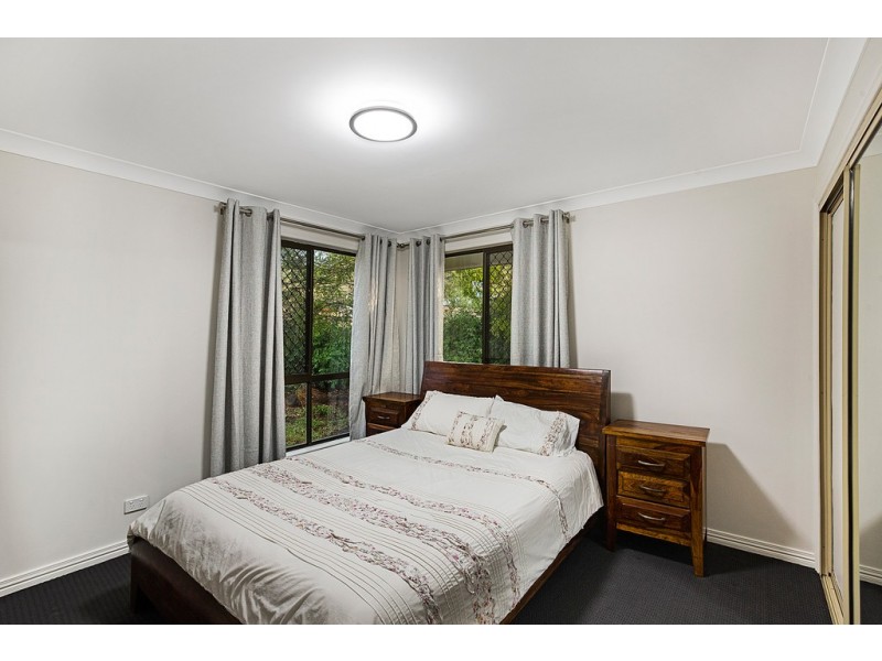 10 Hendy Street, Cranley QLD 4350
