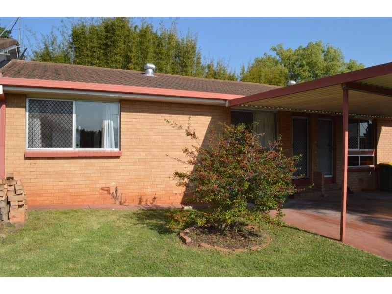 4/105 Bridge Street, Mount Lofty QLD 4350