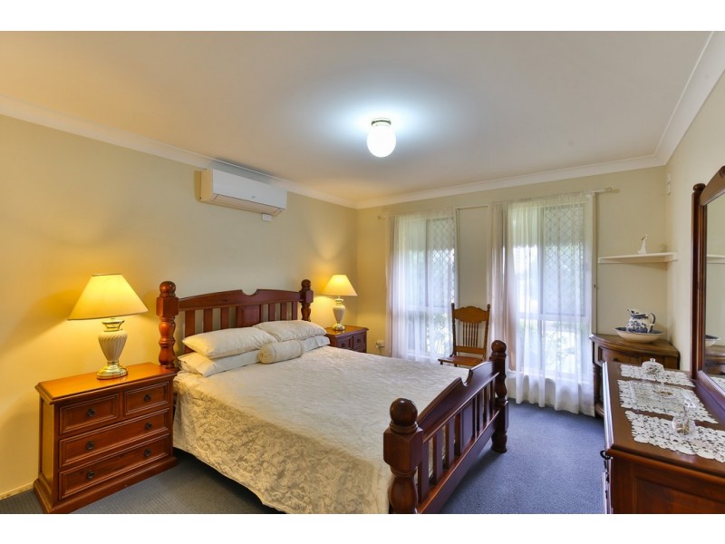 25 Alfred Street, Cambooya QLD 4358