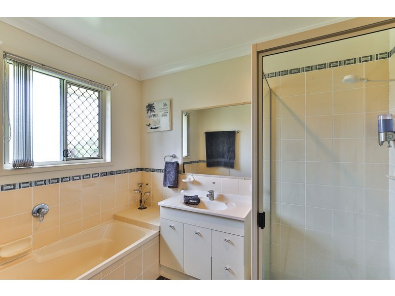 25 Alfred Street, Cambooya QLD 4358