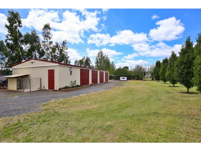 25 Alfred Street, Cambooya QLD 4358