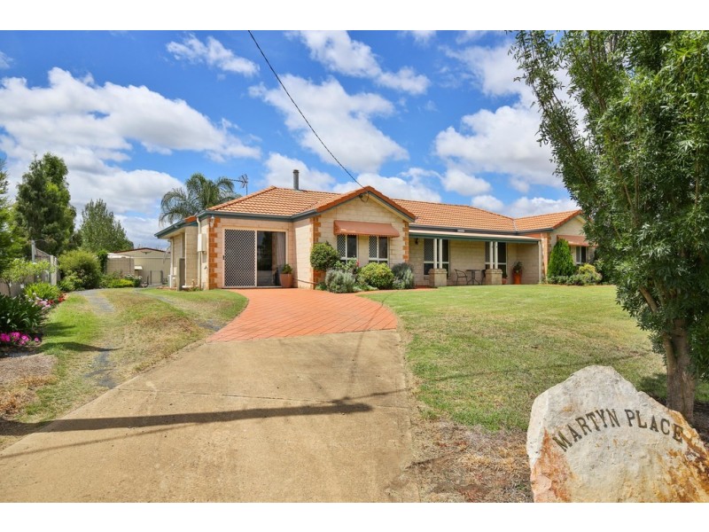 25 Alfred Street, Cambooya QLD 4358