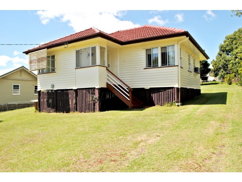 6 Yeates Street, North Toowoomba QLD 4350