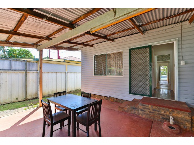 7 Waratah Street, Newtown QLD 4350