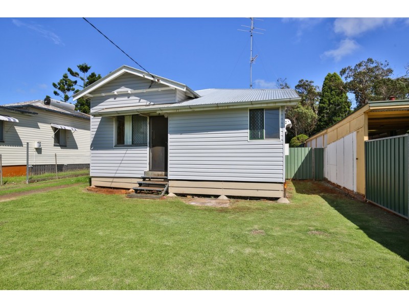 7 Waratah Street, Newtown QLD 4350