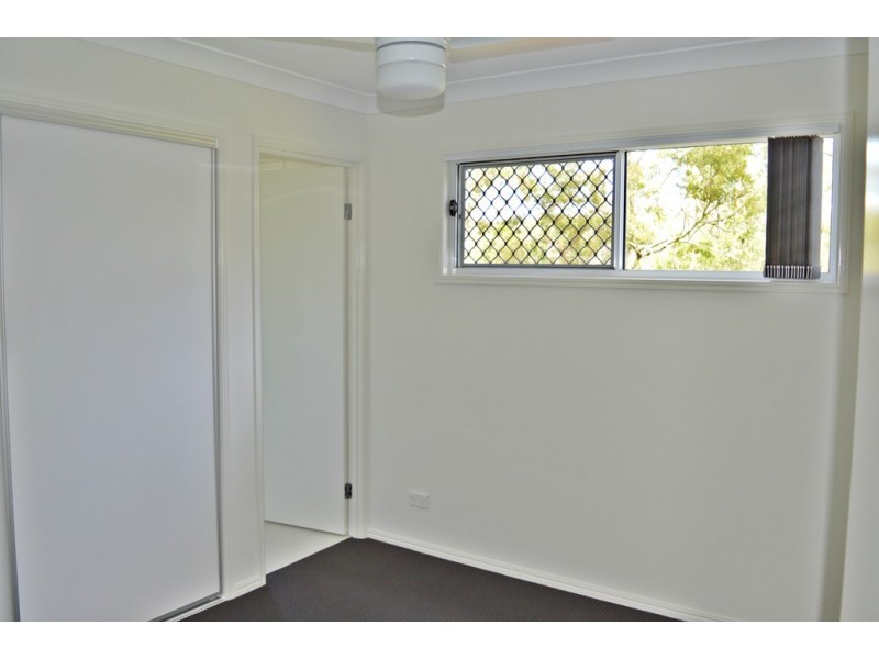 25 Carlin St, Glenvale QLD 4350