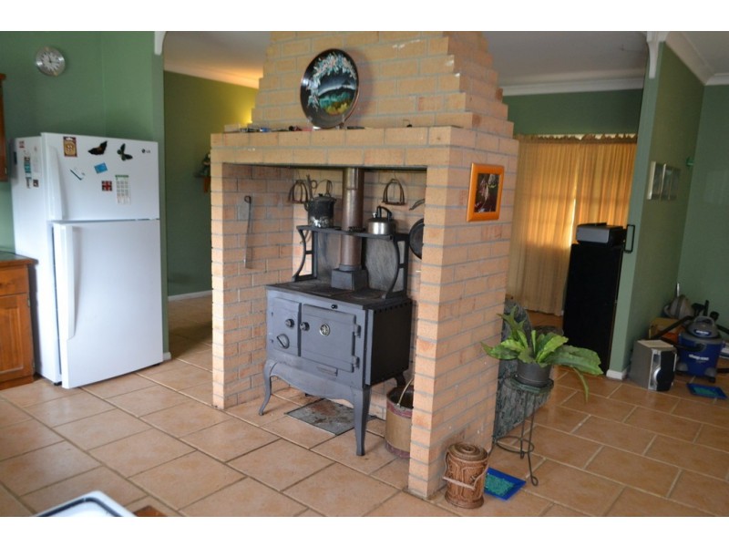 561 Lefthand Branch Road, Lefthand Branch QLD 4343