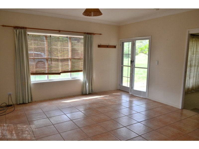 561 Lefthand Branch Road, Lefthand Branch QLD 4343