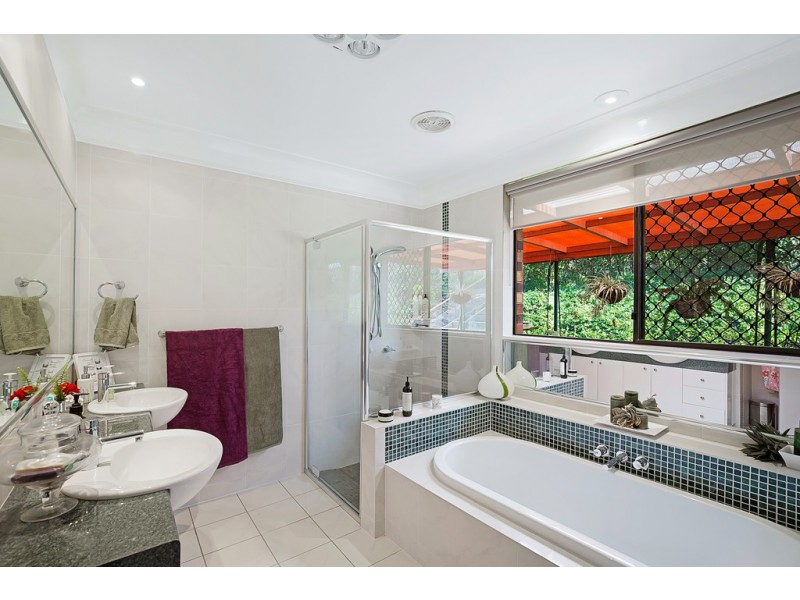 12808 New England Highway, Hodgson Vale QLD 4352