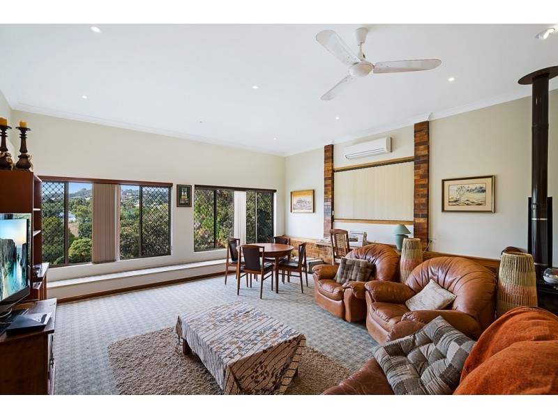 12808 New England Highway, Hodgson Vale QLD 4352