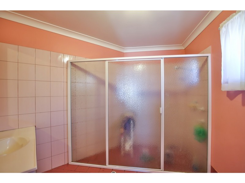 22 Arabian Street, Harristown QLD 4350