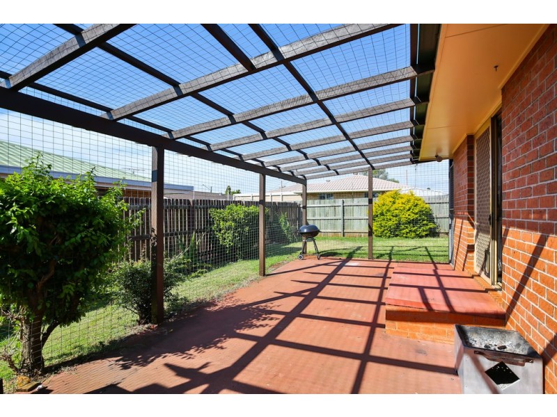 22 Arabian Street, Harristown QLD 4350