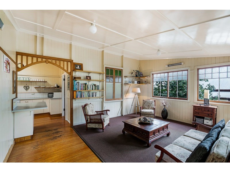 16 Dodd Street, Newtown QLD 4350