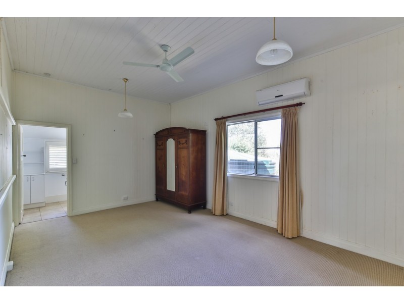 864 Oakey Pittsworth Road, Aubigny QLD 4401