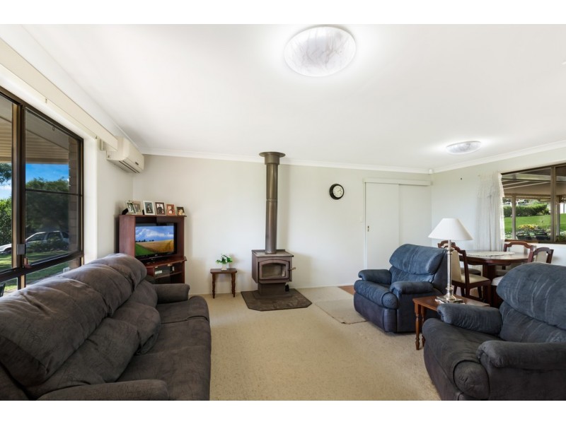 20 Petersens Road, Kingsthorpe QLD 4400