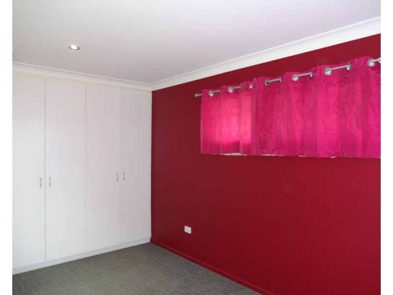 2/266B South Street, South Toowoomba QLD 4350