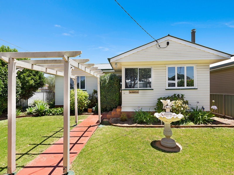 23 Fromalls Street, Harristown QLD 4350