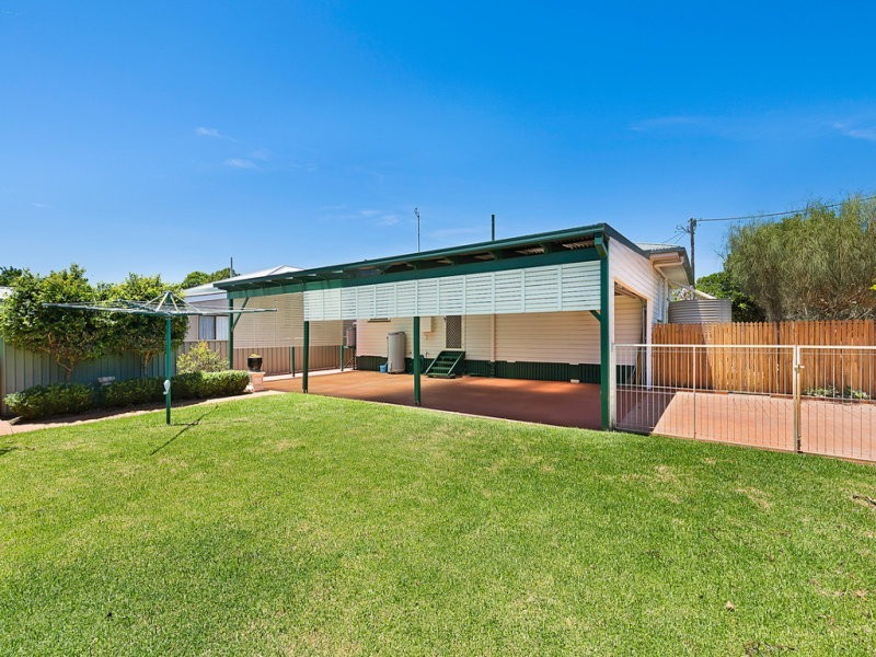 23 Fromalls Street, Harristown QLD 4350