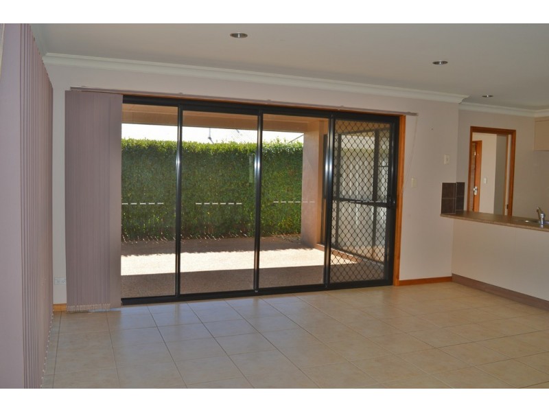 581 Hume Street, Kearneys Spring QLD 4350