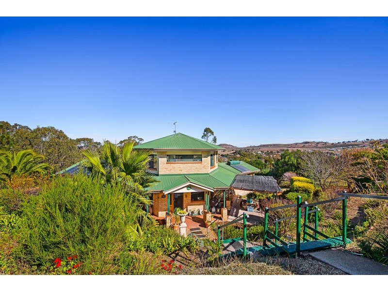 6 Graham Court, Hodgson Vale QLD 4352