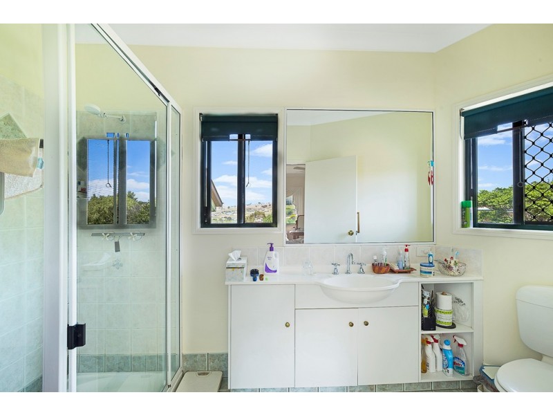 6 Graham Court, Hodgson Vale QLD 4352