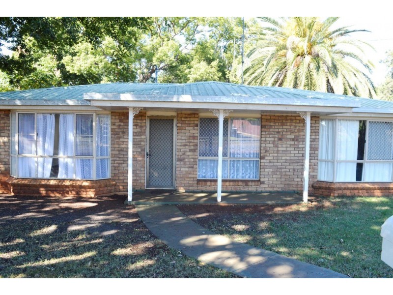 2a McDowall Street, Newtown QLD 4350