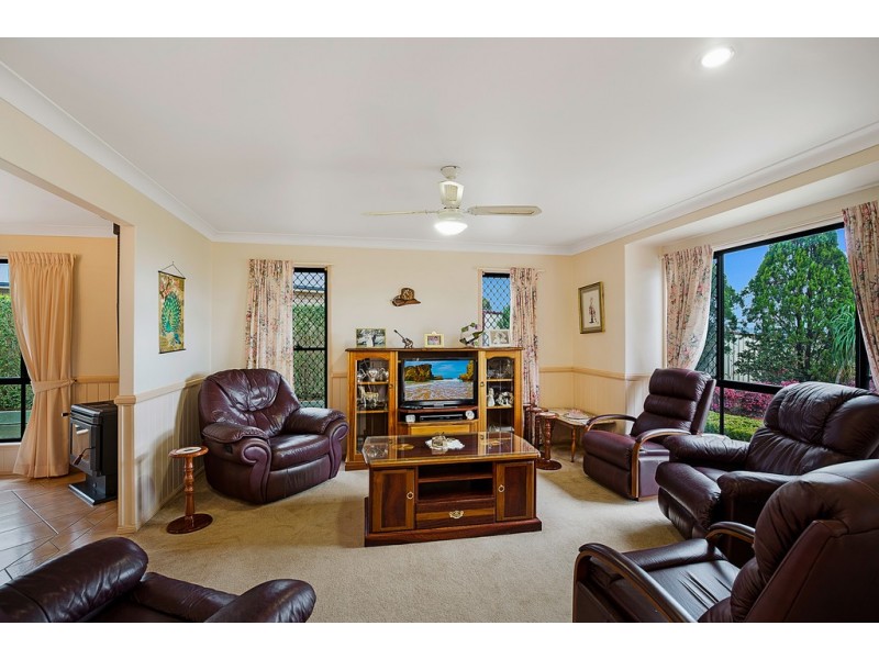 4 Norman Court, Westbrook QLD 4350