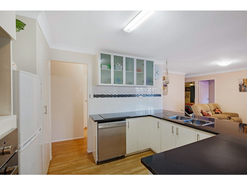 24 Woolmer Road, Highfields QLD 4352
