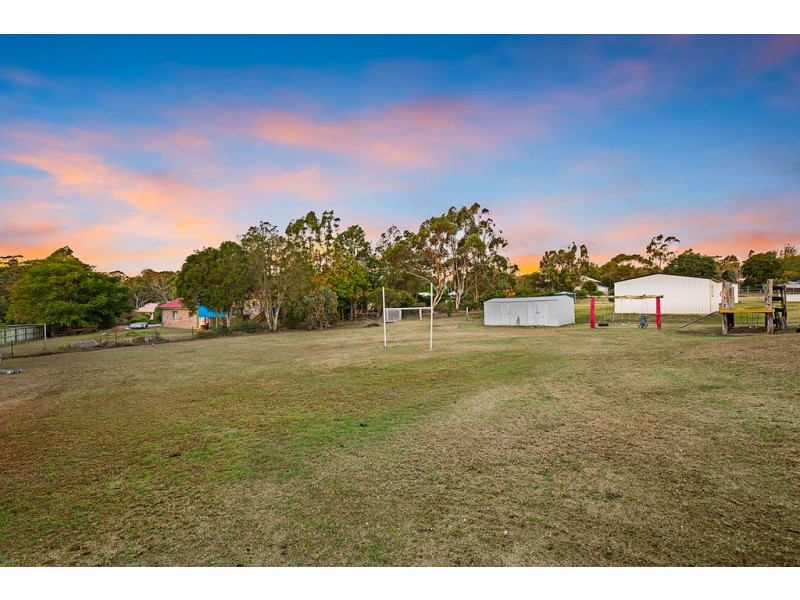24 Woolmer Road, Highfields QLD 4352