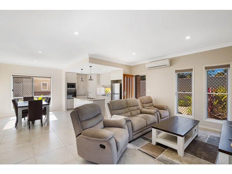 33/565 Hume Street, Kearneys Spring QLD 4350