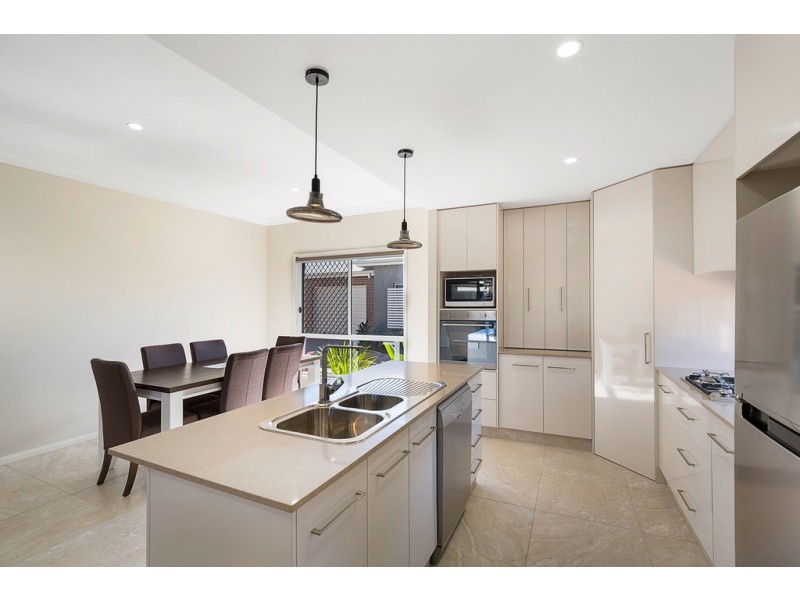 33/565 Hume Street, Kearneys Spring QLD 4350