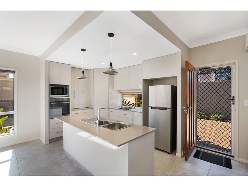 33/565 Hume Street, Kearneys Spring QLD 4350