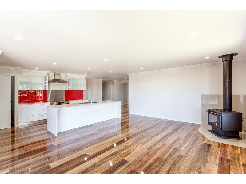 112 Main Street, Westbrook QLD 4350