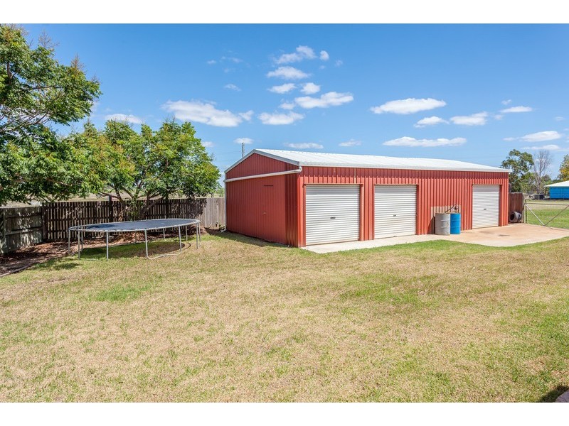 112 Main Street, Westbrook QLD 4350