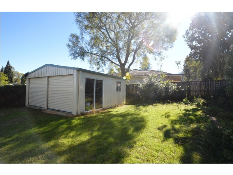 35 Alford Street, Mount Lofty QLD 4350