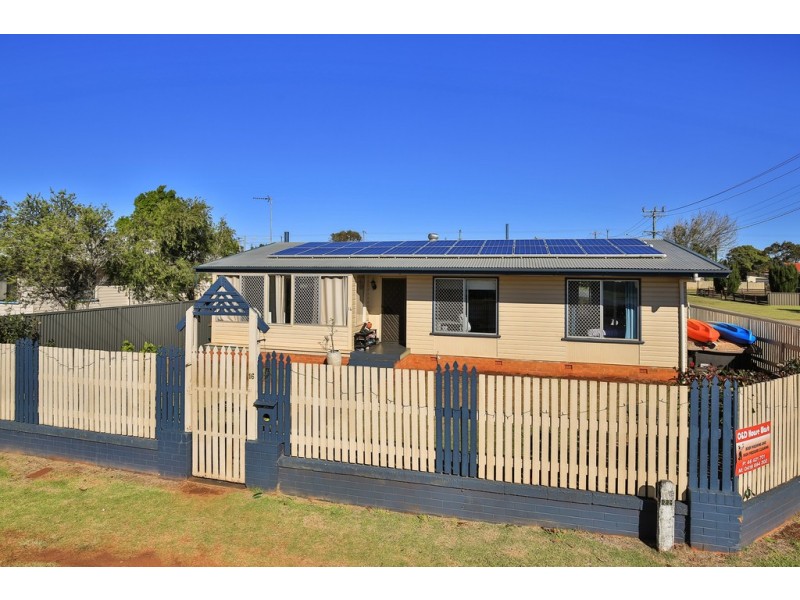 16 Sybyl Street, Harristown QLD 4350